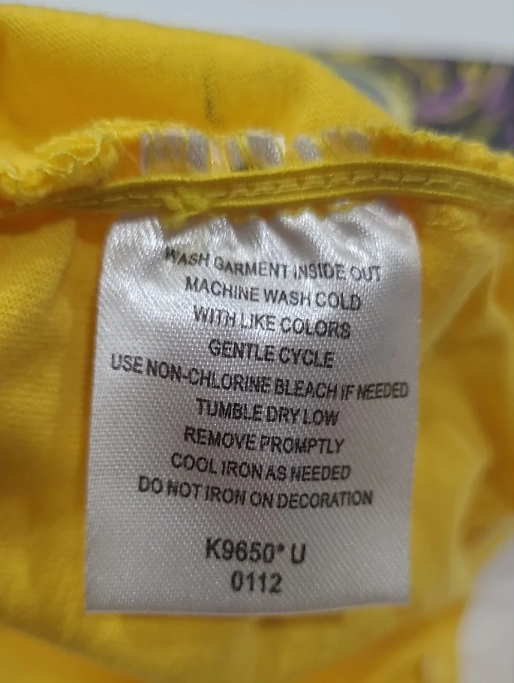 Eye Candy Yellow Girls' Love Heart Graphic Tee Sz S (7/8)